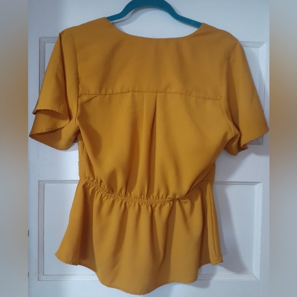 Blouse - Picture 2 of 2